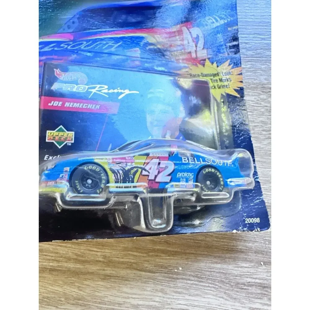 Joe Nemechek #42 Bellsouth 1998 Chevrolet Monte Carlo 1st Edition Hot Wheels H96